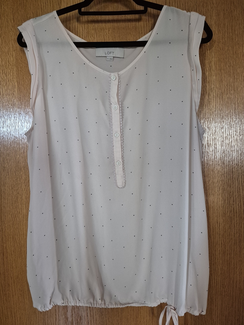 LOFT Light Peachy-pink Sleeveless Polka Dot Blouson Blouse